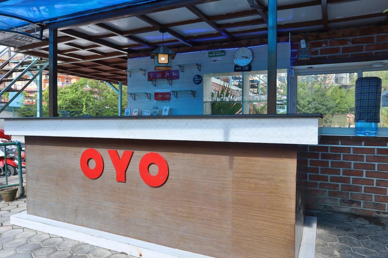 Oyo 591 Hotel Blue Moon Dharampur Eksteriør billede