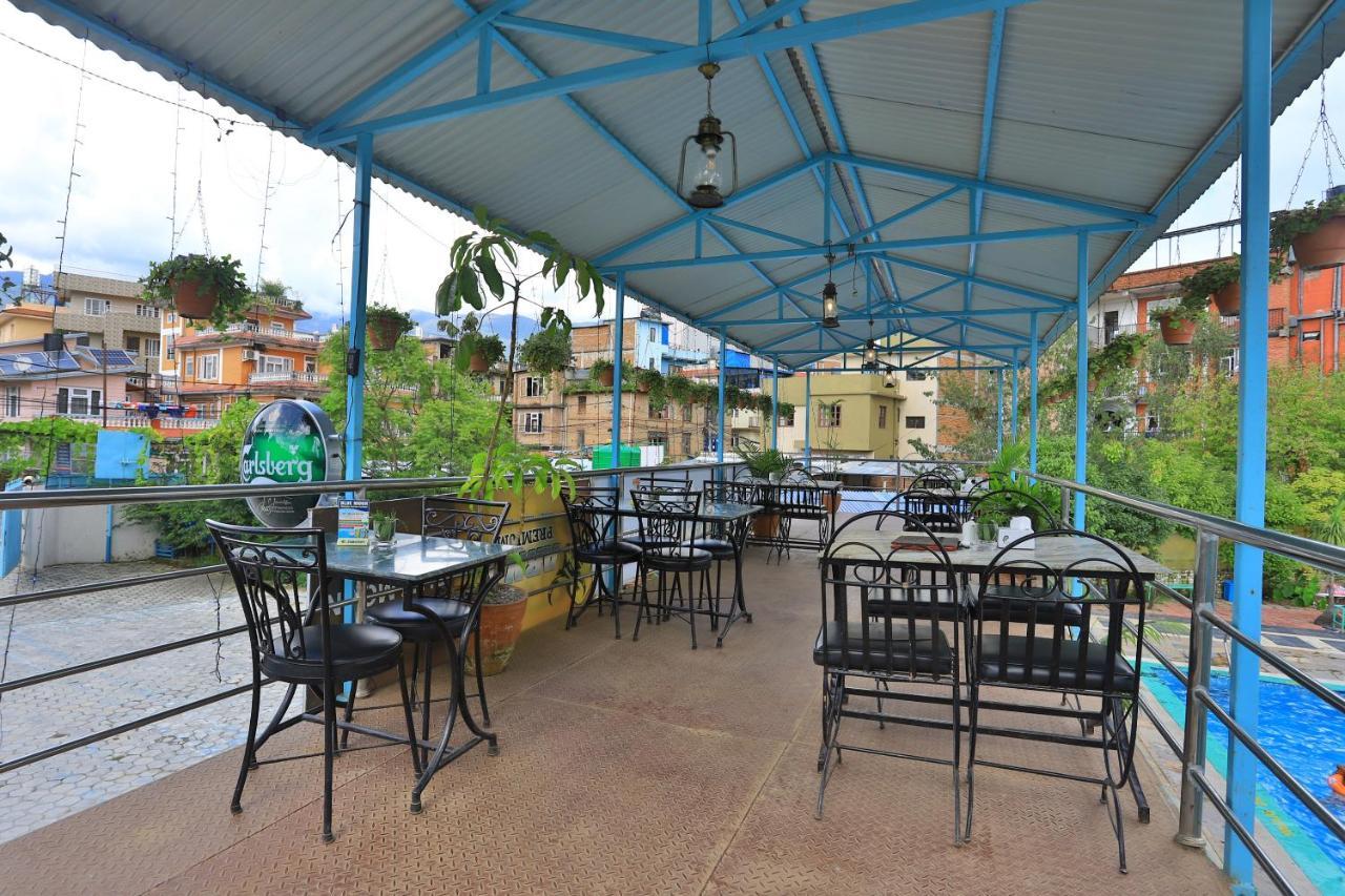 Oyo 591 Hotel Blue Moon Dharampur Eksteriør billede