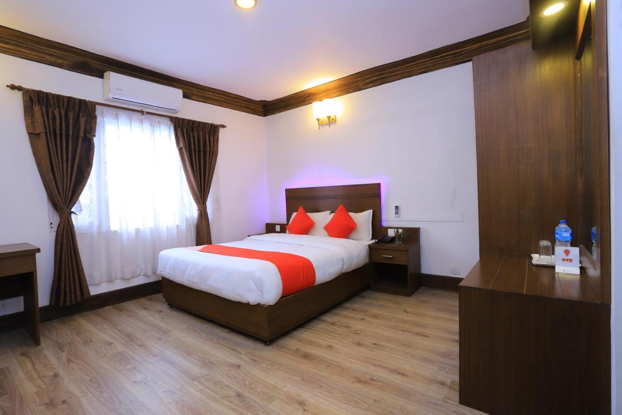 Oyo 591 Hotel Blue Moon Dharampur Eksteriør billede