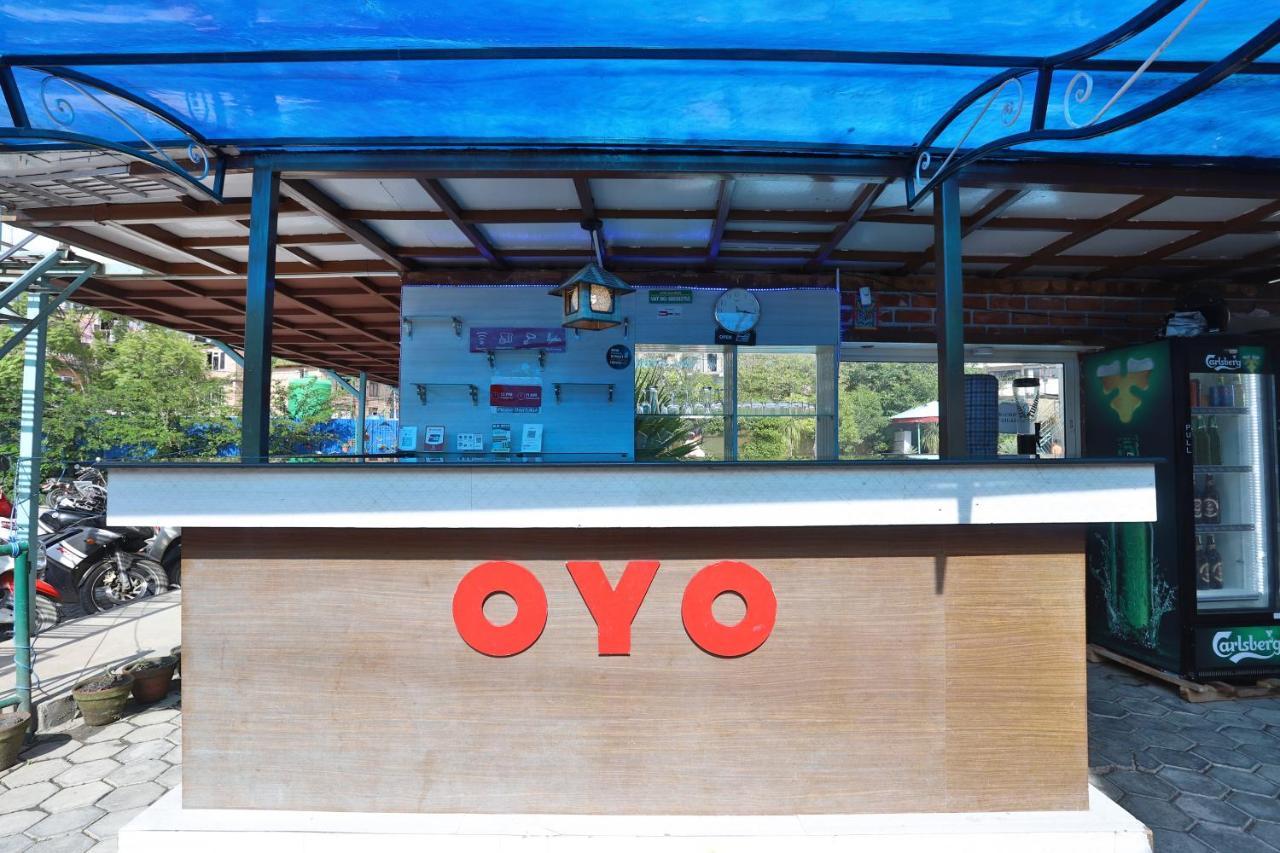 Oyo 591 Hotel Blue Moon Dharampur Eksteriør billede
